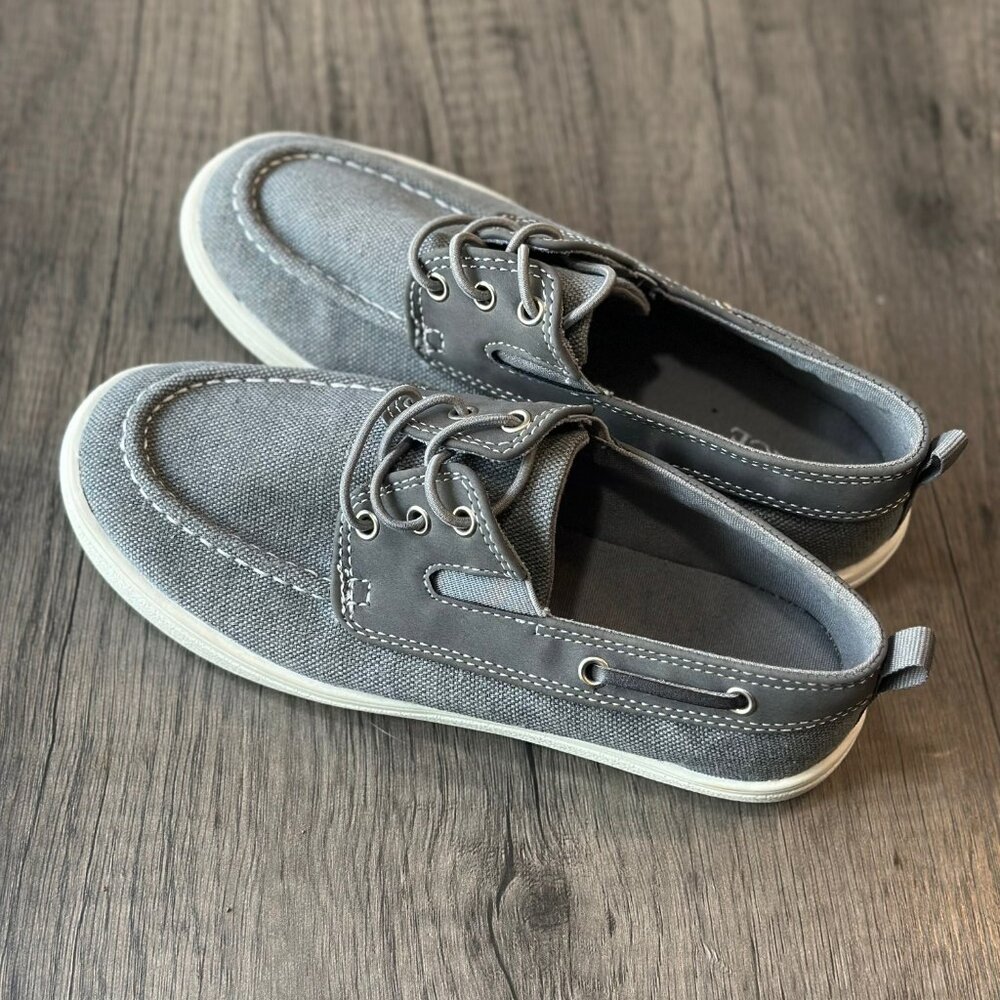 Boys Boat Shoes Size 3